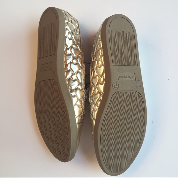 Betsey Johnson Gold Hearted Flats - Picture 2 of 2