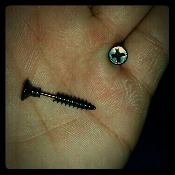 Earings (screw design) - Picture 1 of 2