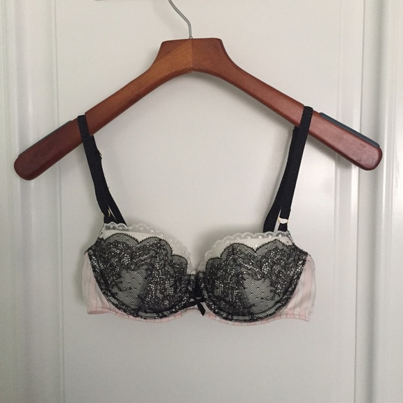 32C bra - Picture 1 of 1