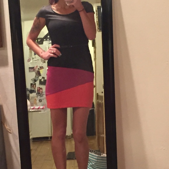 Very cute dress!!
