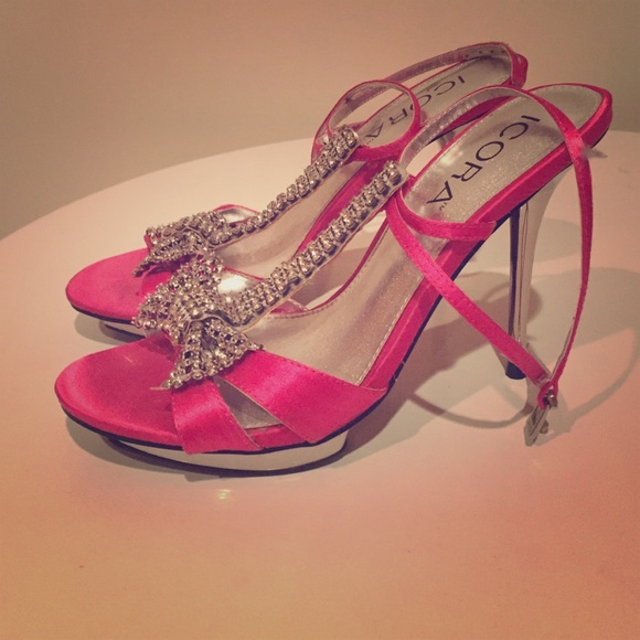 Hot Pink Heels - Picture 1 of 4