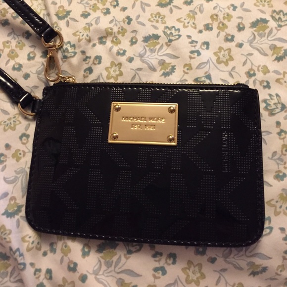Michael Kors wristlet
