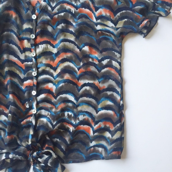 Sheer Patterned Blouse - Picture 3 of 3