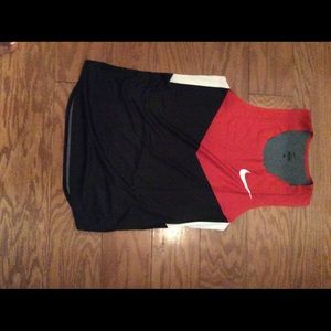 Nike  tank S new