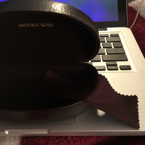 Michael Kors Sunglasses Case w/ MicroFiber Cloth