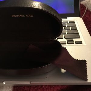 Michael Kors Sunglasses Case w/ MicroFiber Cloth