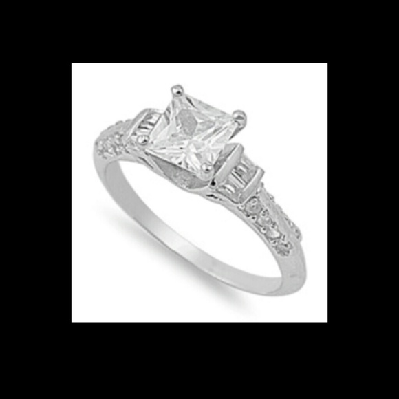VINTAGE STYLE PRINCESS CUT RING