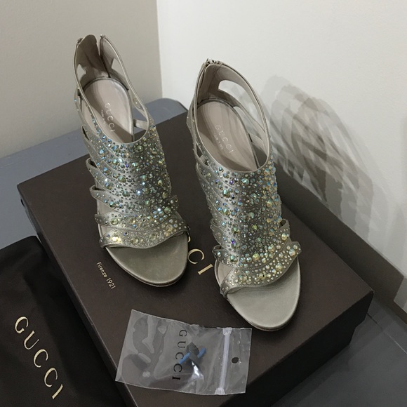 New in box Gucci strass sandals size 36 - Picture 2 of 8