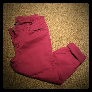 Dark pink chinos