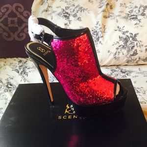 Magenta Glitter Scene Grandeur Platform heels