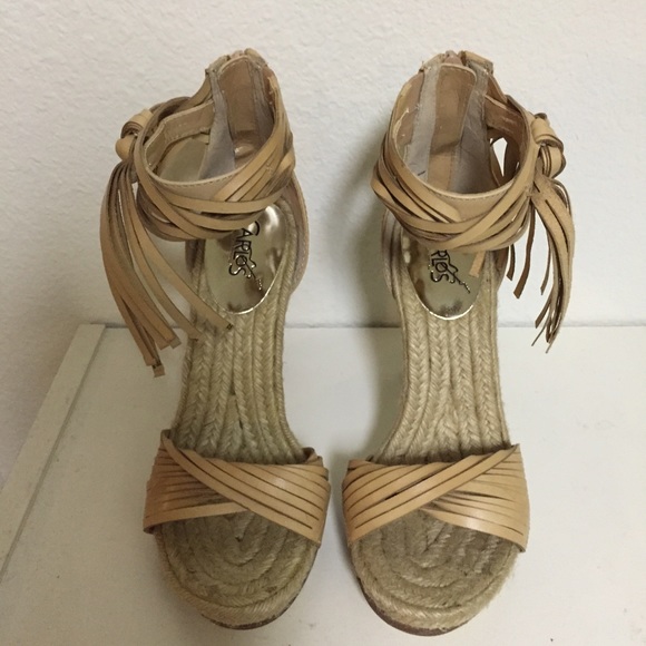 Carlos Santana Villa Sandals