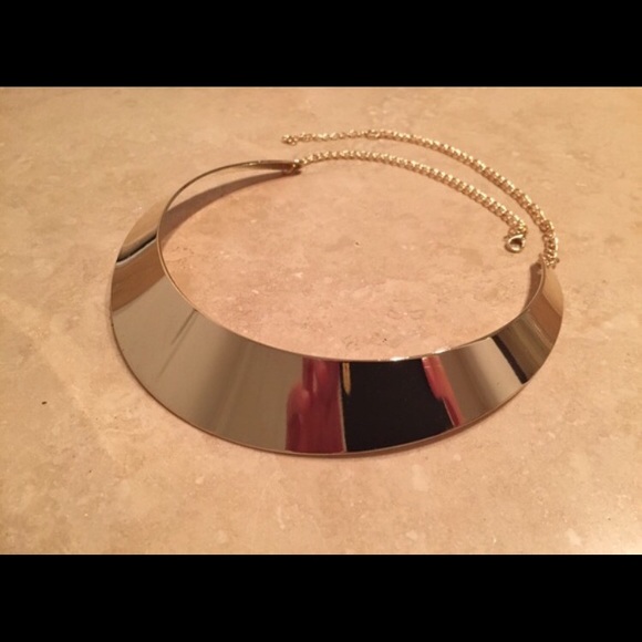 Gold plated necklace NEW