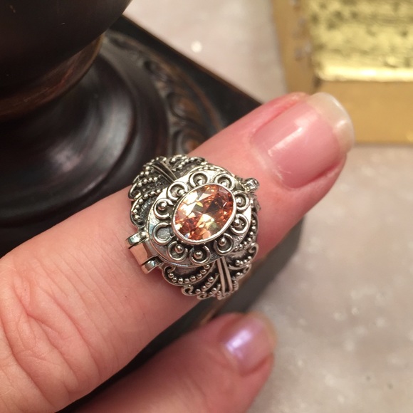 Jewelry - 🌟ATPORLEANS Sterling Silver Quartz Poison Ring