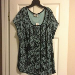 Cato lace top (new )