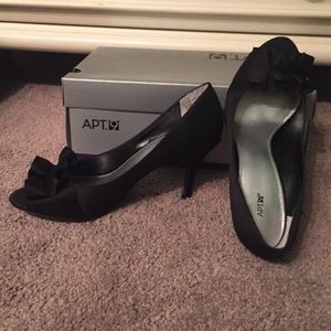 Black Peep toe Heels
