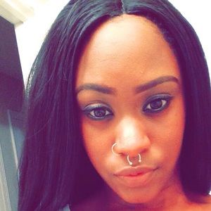 Meet your Posher, Oshanaya