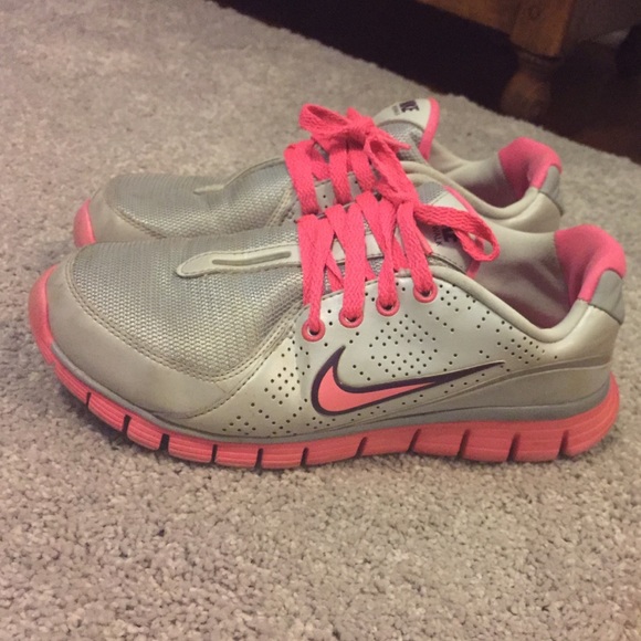 Nike Freewalk Tennis shoes