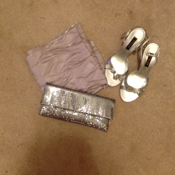 Homecoming bundle!! Price includes shawl and purse
