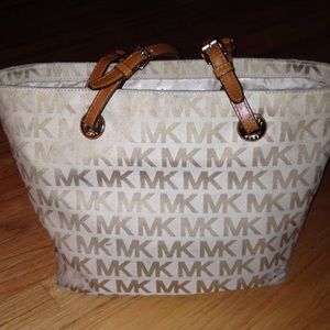 Michael Kors tote