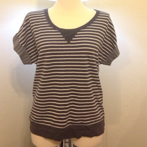 Grey and white casual top! - Picture 1 of 2