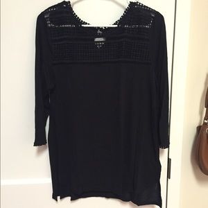 Black H&M shirt