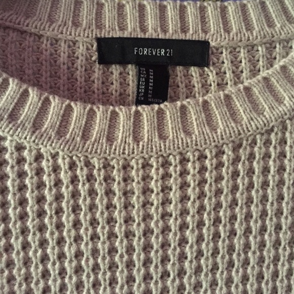 Forever 21 sweater crop top. - Picture 2 of 3