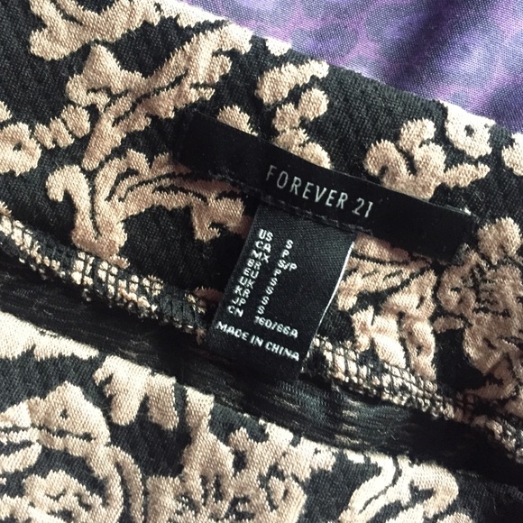 Forever 21 lace material high waist skirt - Picture 4 of 4