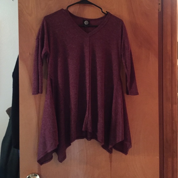 Quarter sleeve shirt