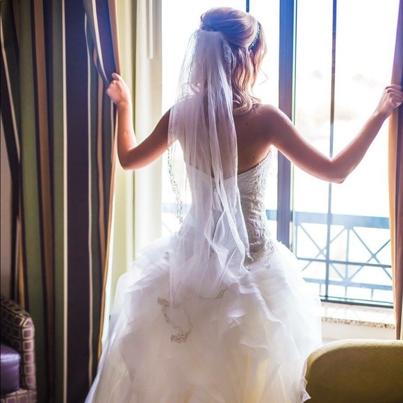 Meet your Posher, Ashley - Picture 2 of 5