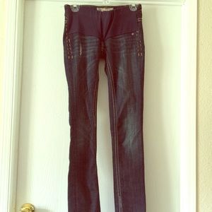 MEK maternity jeans