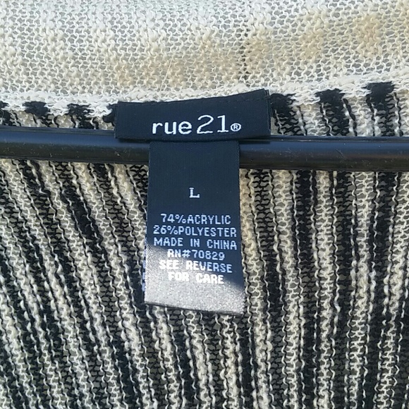 Brand New Aztec Patterned Cardigan - Picture 3 of 3