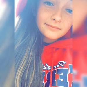 Meet your Posher, Stella