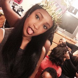 Meet your Posher, Daisya