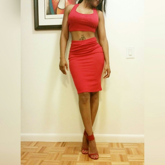Red 2 piece crop top set