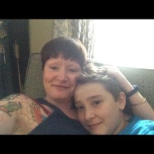 Meet your Posher, Holly