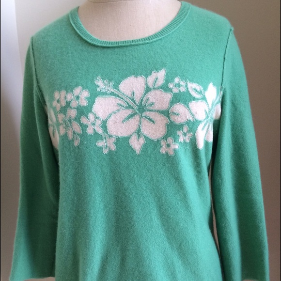 White + Warren Sweaters - White + Warren green cashmere sweater