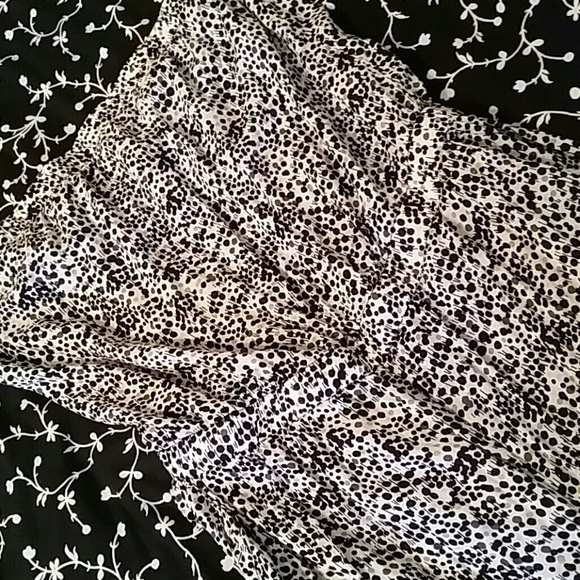 Romper with black & grey dots L/M - Picture 2 of 3