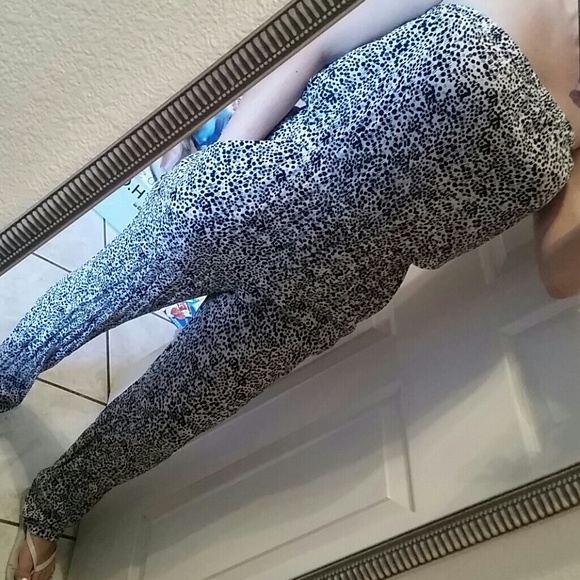 Romper with black & grey dots L/M - Picture 3 of 3