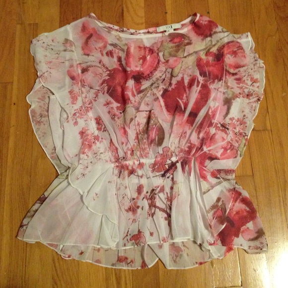 Super Cute Pink Flowy Top