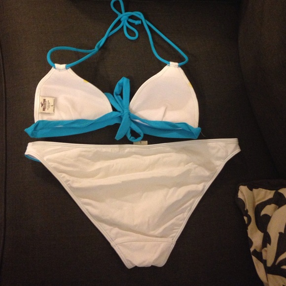 Blue and white Hollister bikini! - Picture 2 of 3