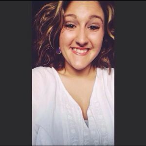 Meet your Posher, Hailey