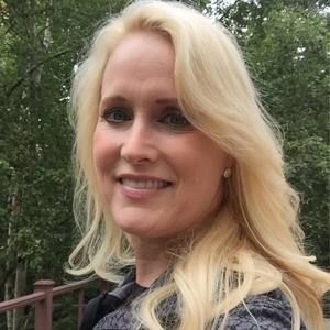 Meet your Posher, Leigh