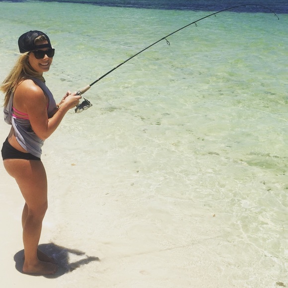 Meet your Posher, Alex - Picture 2 of 2