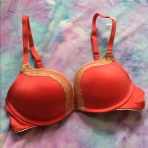 BNWT- AERIE PINKY/RED PUSH-UP BRA