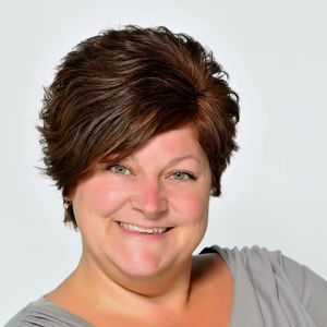 Meet your Posher, Rhonda