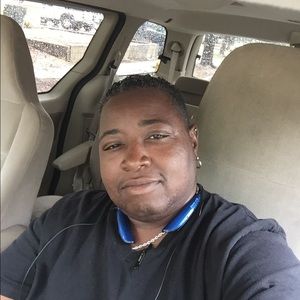 Meet your Posher, Latonya