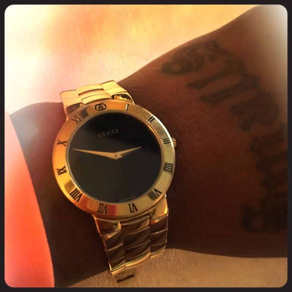 Gucci watch no scratches like new