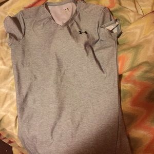 Bundle 2 under armor shirts