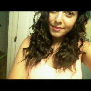 Meet your Posher, Jaquelin