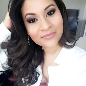 Meet your Posher, Corina